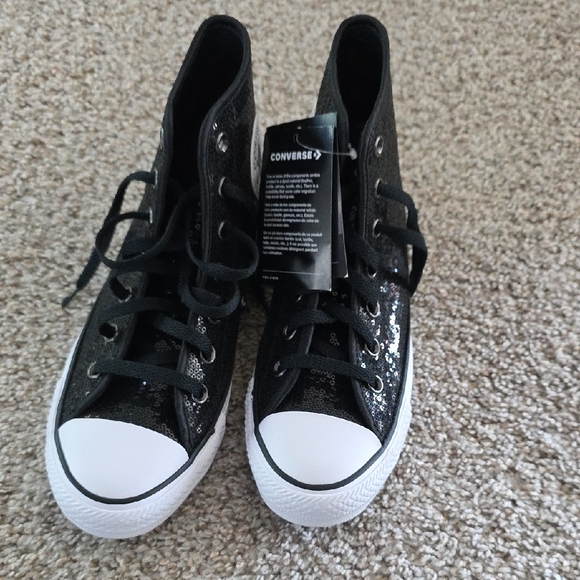 Converse Black and White High-Top Sneakers Classic Design - Picture 4 of 5